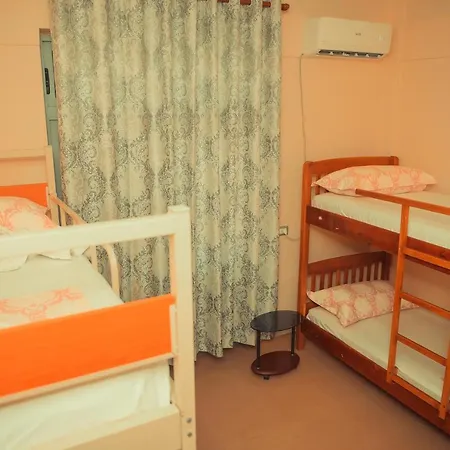 Хостел Central Hostel Шкодер